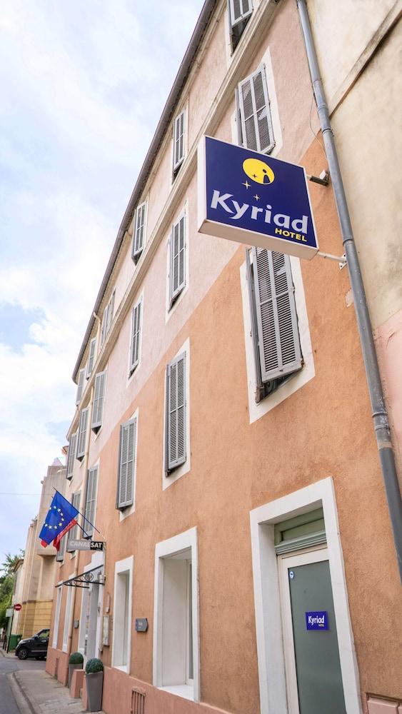 Kyriad Nimes Centre Exterior foto